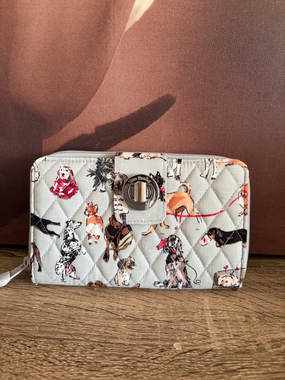 VB RFID Turnlock Wallet Best In Show NWT